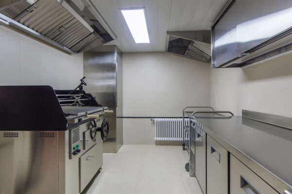 Commercial-Kitchen